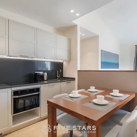 Artemys - Five Stars House