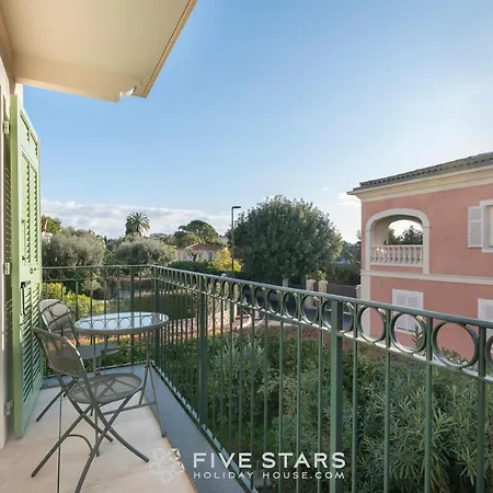 Artemys - Five Stars House Apartment