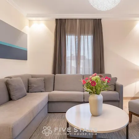 Apartment Artemys - Five Stars House *