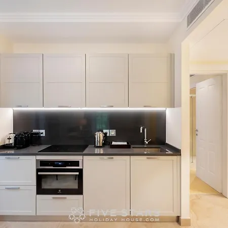 Apartment Artemys - Five Stars House