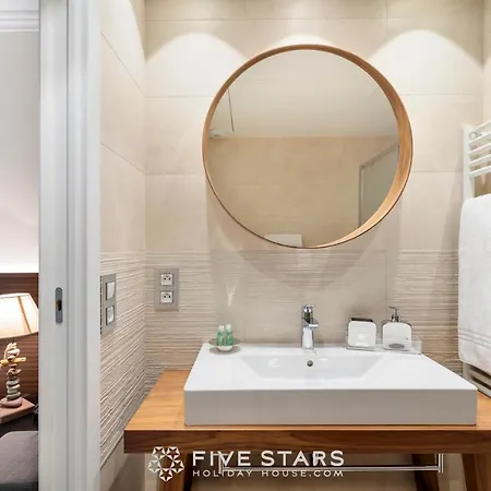 Artemys - Five Stars House Apartment